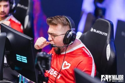 MOUZ Elimina Legacy em Série Histórica e Avança aos Playoffs do BLAST.tv Austin Major 2025